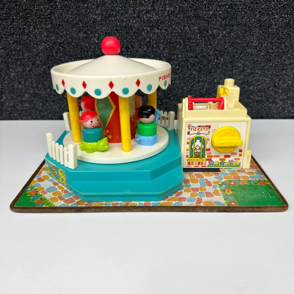 Vintage 1972 Fisher Price Little People Musical Merry-Go-Round Toy 991 Playset